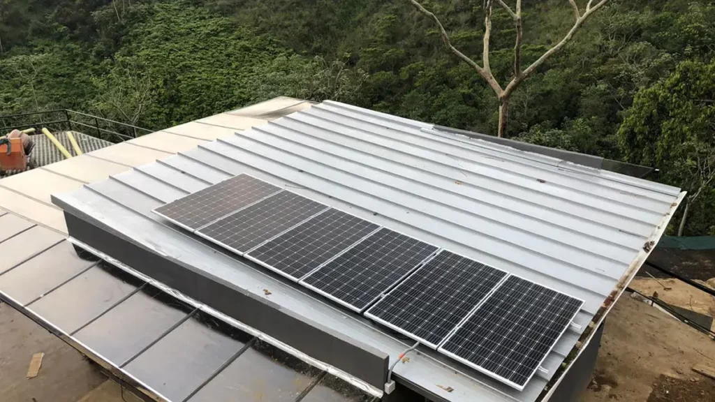 Planta solar fotovoltaica residencial, La Buitrera – Cali 2.4kWp