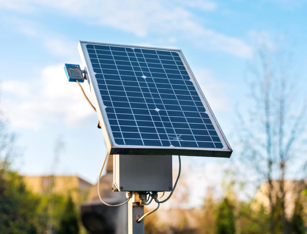 Luminaria impulsada por energía solar